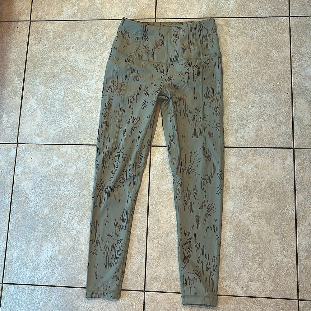 Halle Berry X Sweaty Betty Legging Women's XS Athena Super Soft 7/8 leng… - Picture 2 of 9